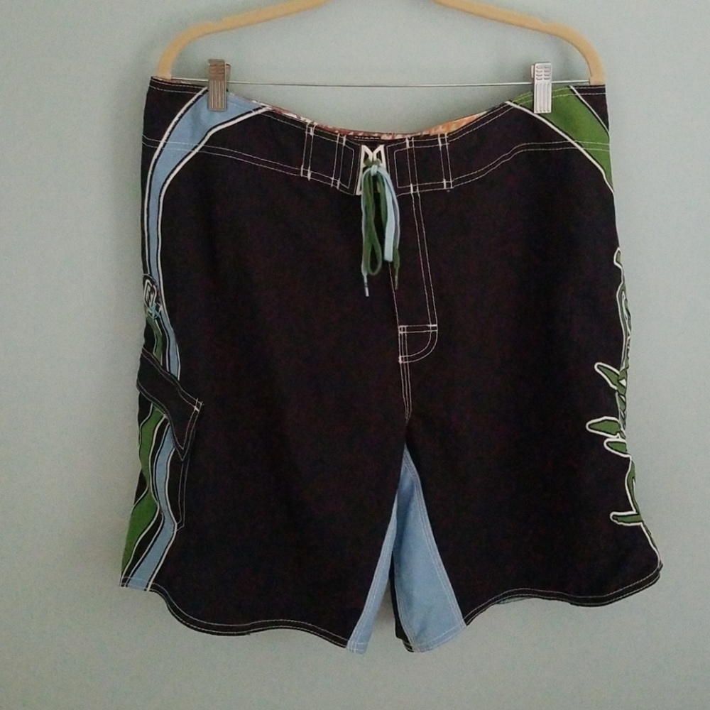 Men's board shorts size 38